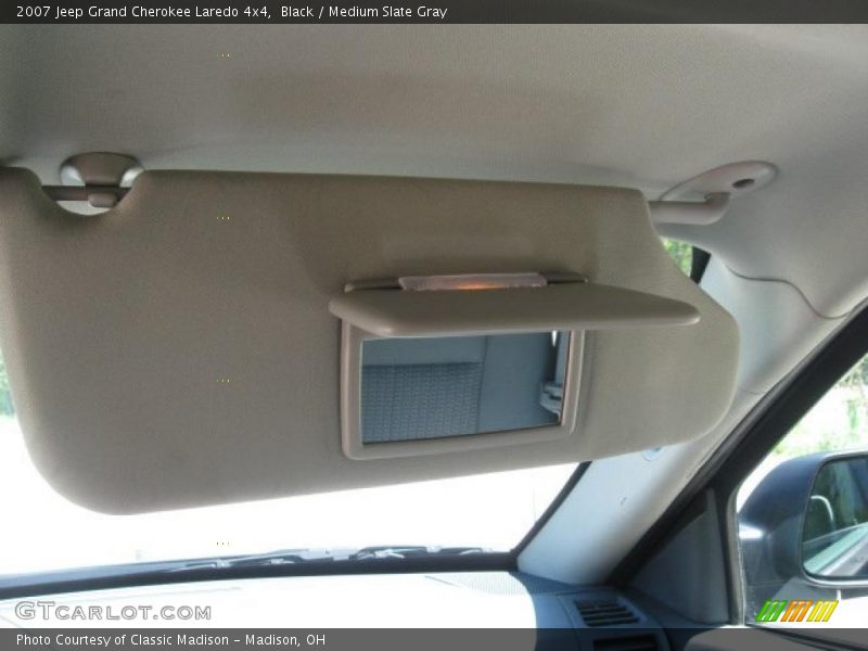 Black / Medium Slate Gray 2007 Jeep Grand Cherokee Laredo 4x4