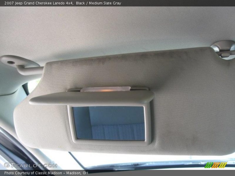 Black / Medium Slate Gray 2007 Jeep Grand Cherokee Laredo 4x4