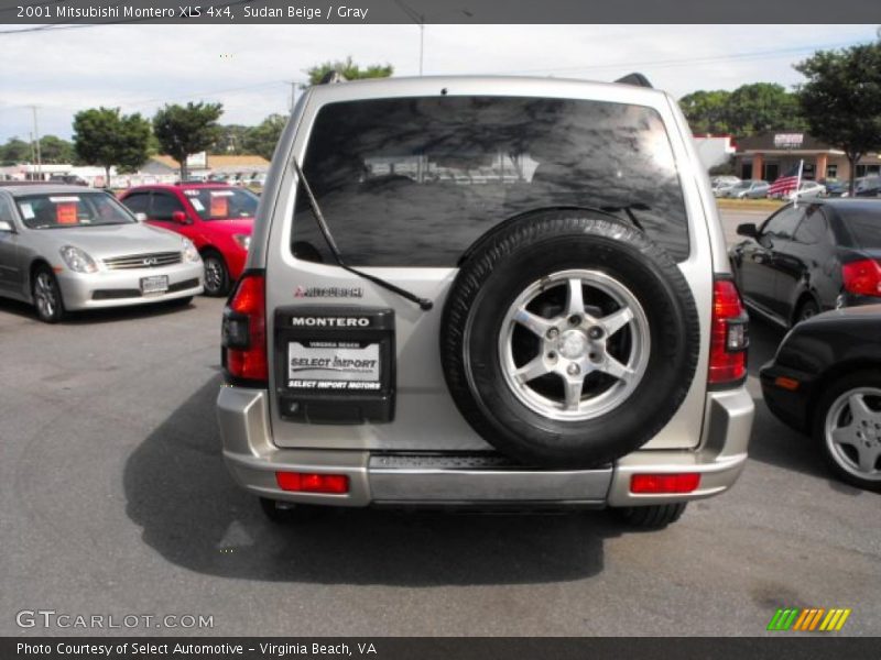 Sudan Beige / Gray 2001 Mitsubishi Montero XLS 4x4