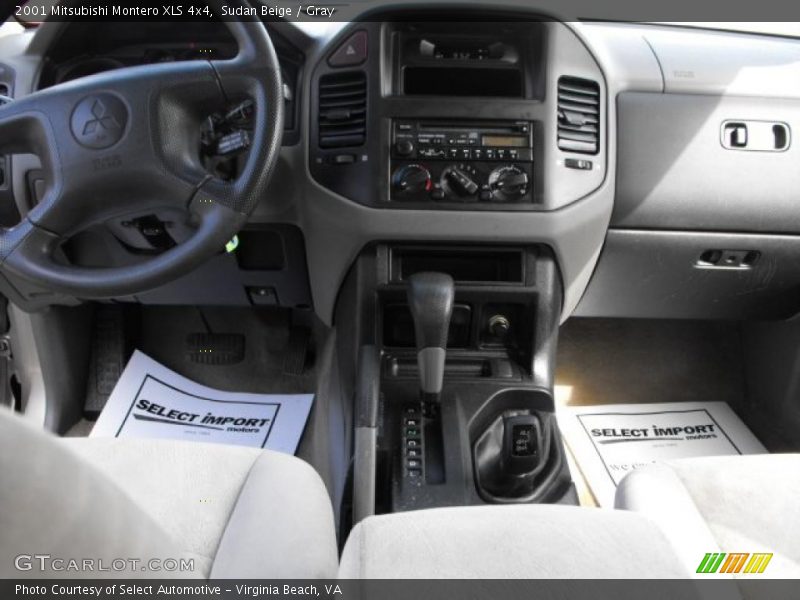 Sudan Beige / Gray 2001 Mitsubishi Montero XLS 4x4