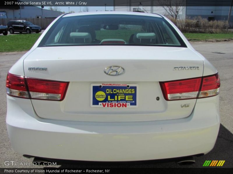 Arctic White / Gray 2007 Hyundai Sonata SE V6