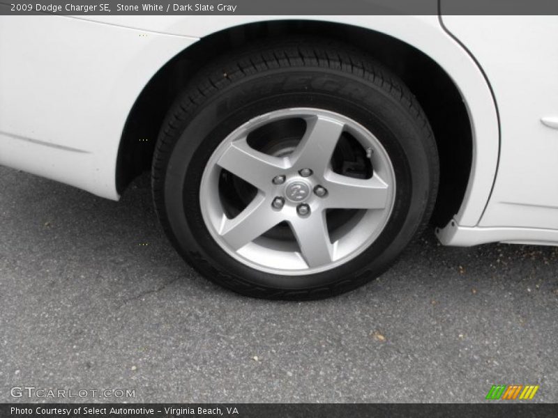 Stone White / Dark Slate Gray 2009 Dodge Charger SE