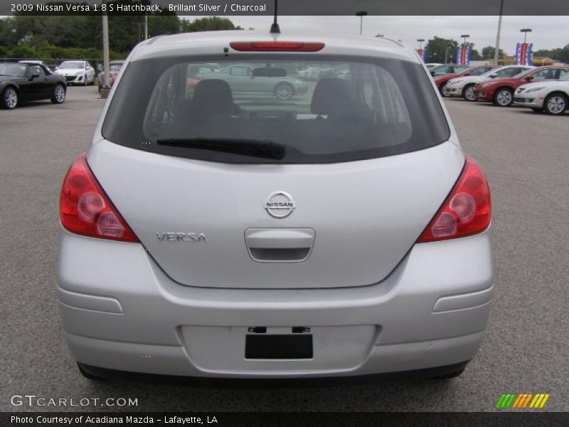 Brillant Silver / Charcoal 2009 Nissan Versa 1.8 S Hatchback