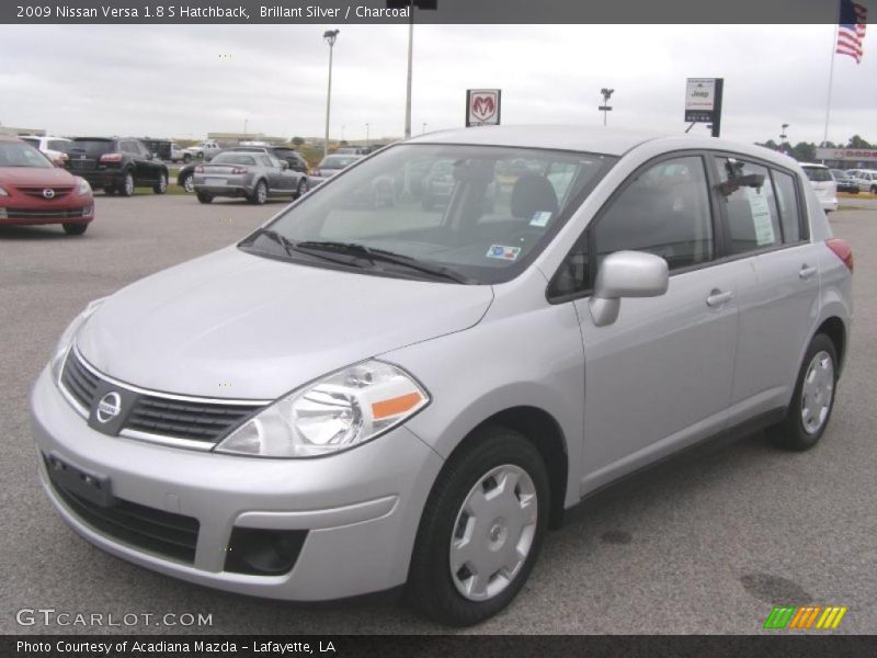 Brillant Silver / Charcoal 2009 Nissan Versa 1.8 S Hatchback