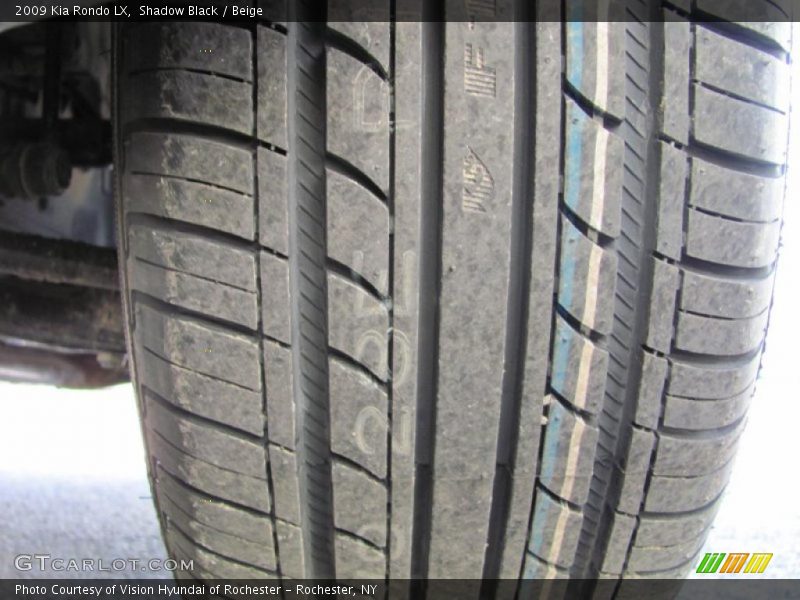 Shadow Black / Beige 2009 Kia Rondo LX