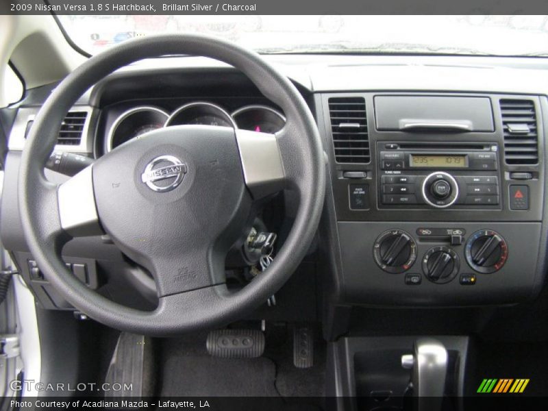 Brillant Silver / Charcoal 2009 Nissan Versa 1.8 S Hatchback