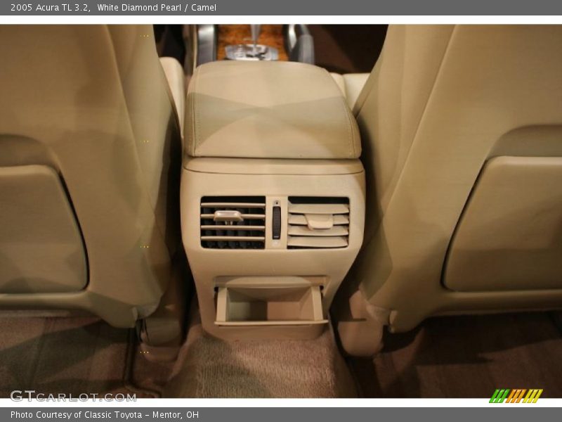 White Diamond Pearl / Camel 2005 Acura TL 3.2