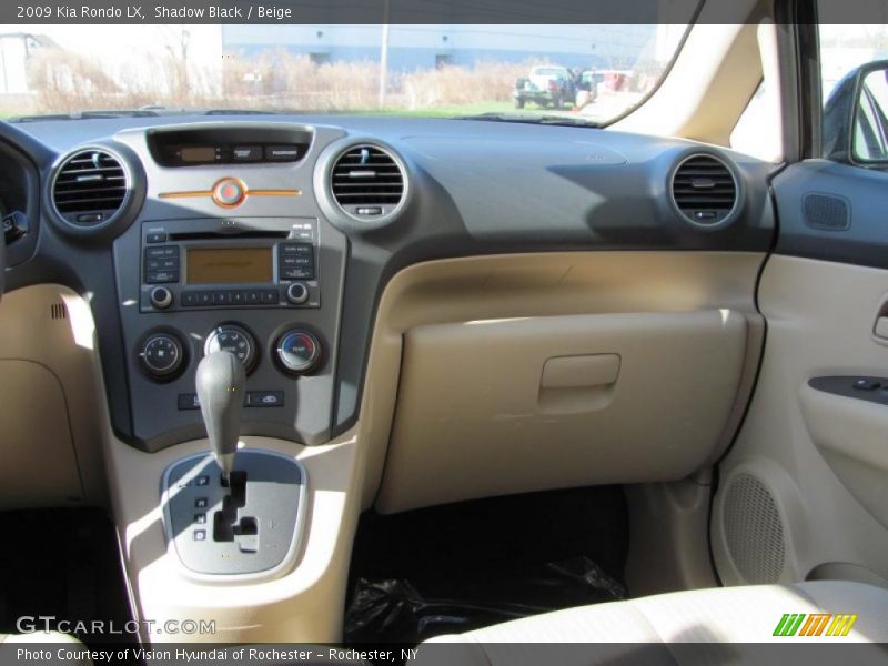 Shadow Black / Beige 2009 Kia Rondo LX