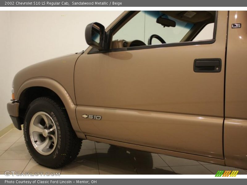 Sandalwood Metallic / Beige 2002 Chevrolet S10 LS Regular Cab