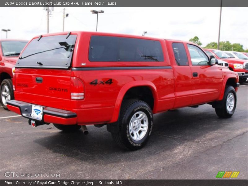 Flame Red / Taupe 2004 Dodge Dakota Sport Club Cab 4x4