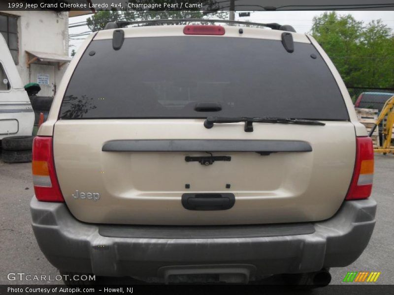 Champagne Pearl / Camel 1999 Jeep Grand Cherokee Laredo 4x4