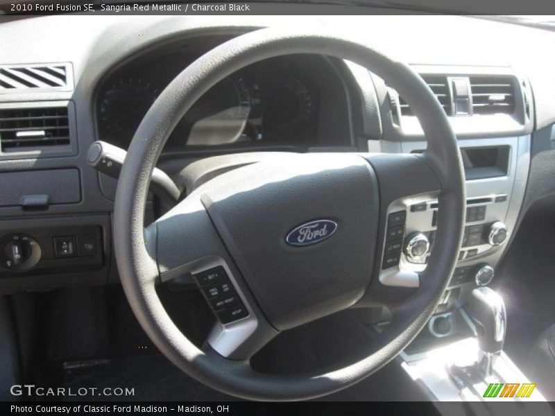 Sangria Red Metallic / Charcoal Black 2010 Ford Fusion SE