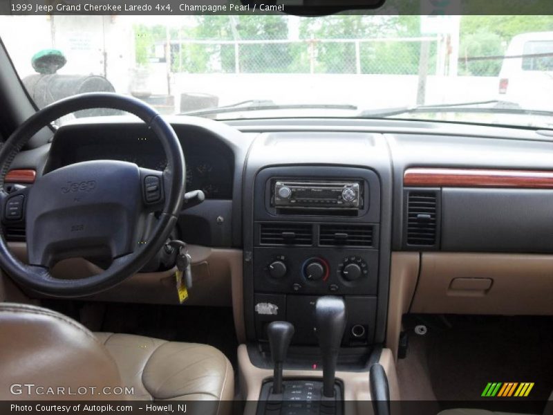 Champagne Pearl / Camel 1999 Jeep Grand Cherokee Laredo 4x4