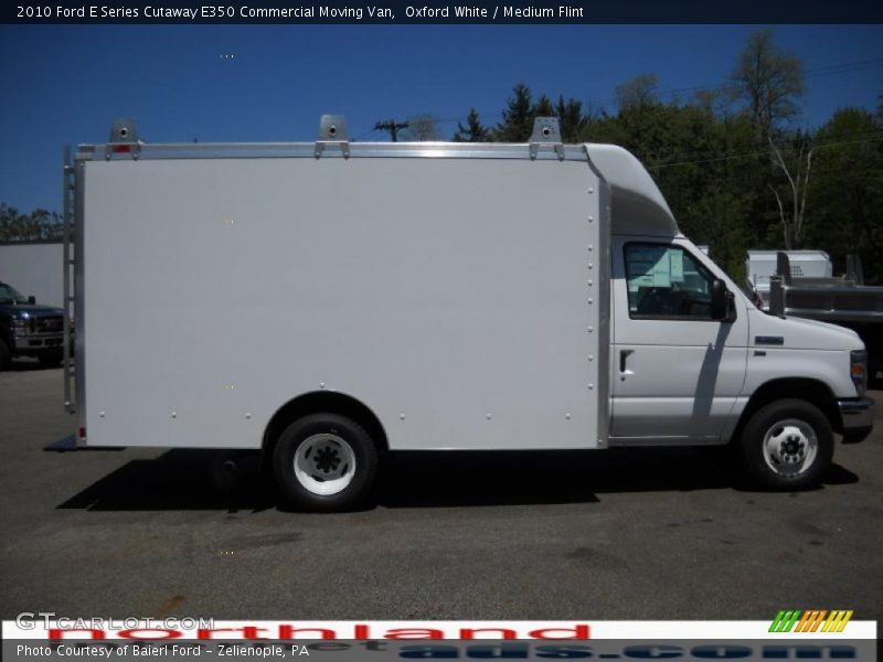 Oxford White / Medium Flint 2010 Ford E Series Cutaway E350 Commercial Moving Van