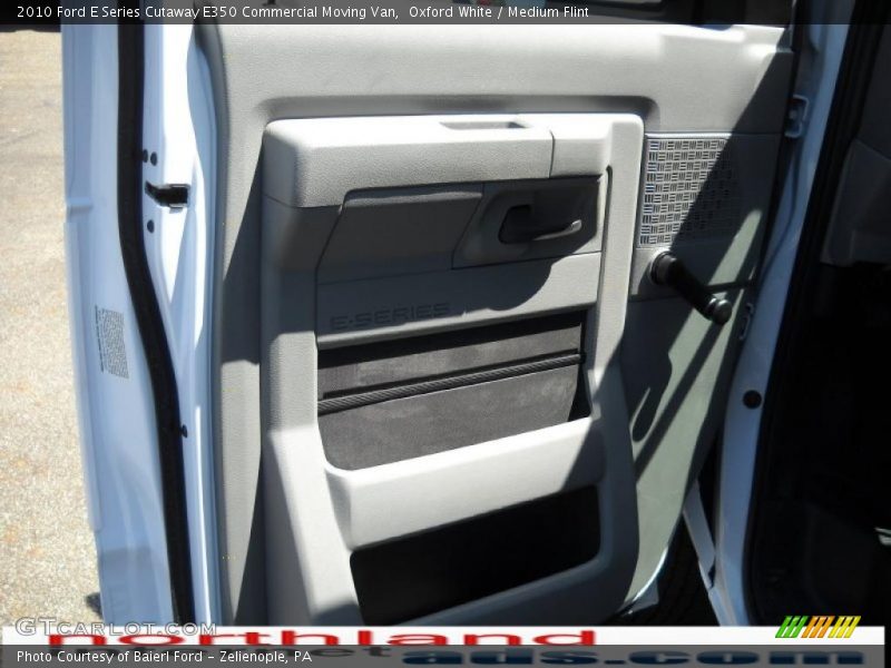 Oxford White / Medium Flint 2010 Ford E Series Cutaway E350 Commercial Moving Van
