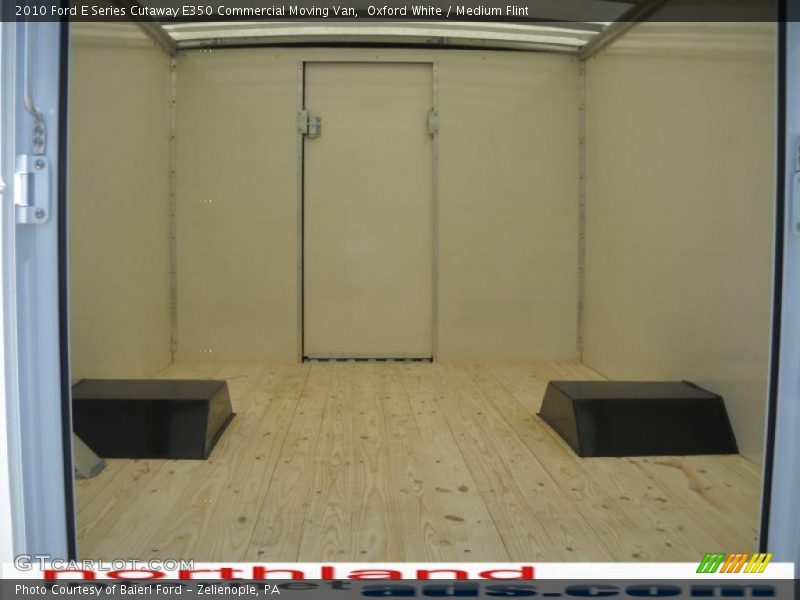 Oxford White / Medium Flint 2010 Ford E Series Cutaway E350 Commercial Moving Van
