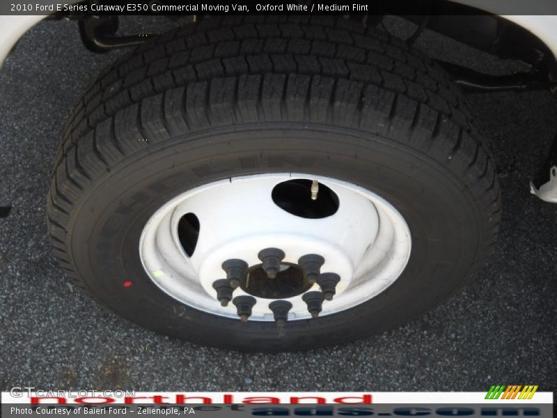 Oxford White / Medium Flint 2010 Ford E Series Cutaway E350 Commercial Moving Van