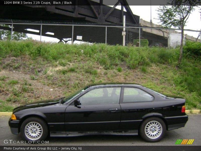 Black / Black 1994 BMW 3 Series 318i Coupe