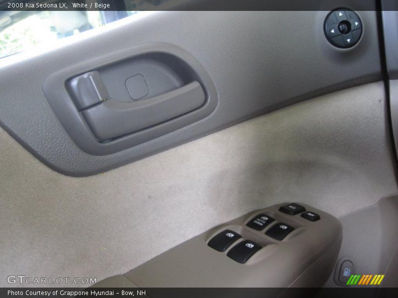White / Beige 2008 Kia Sedona LX