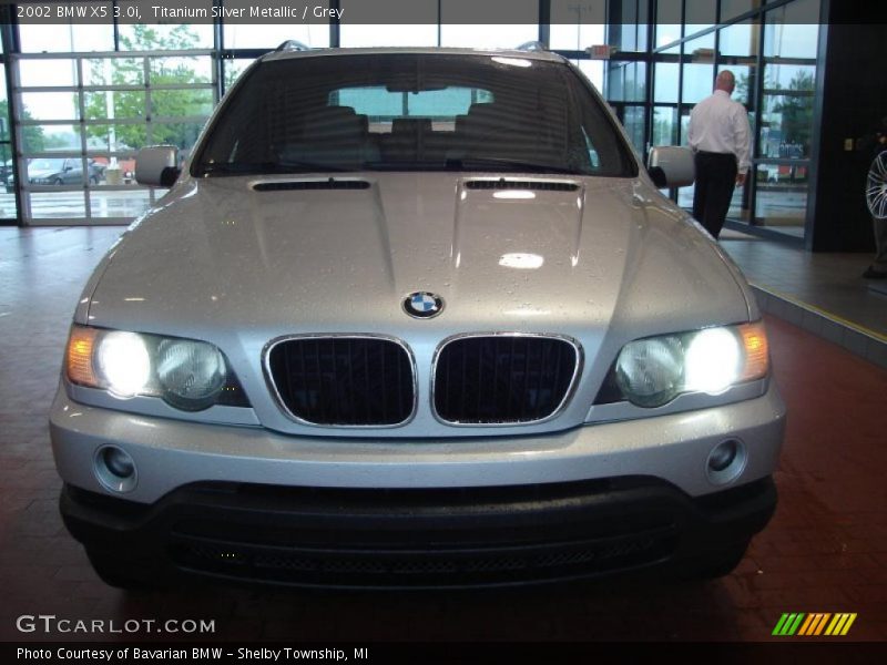 Titanium Silver Metallic / Grey 2002 BMW X5 3.0i