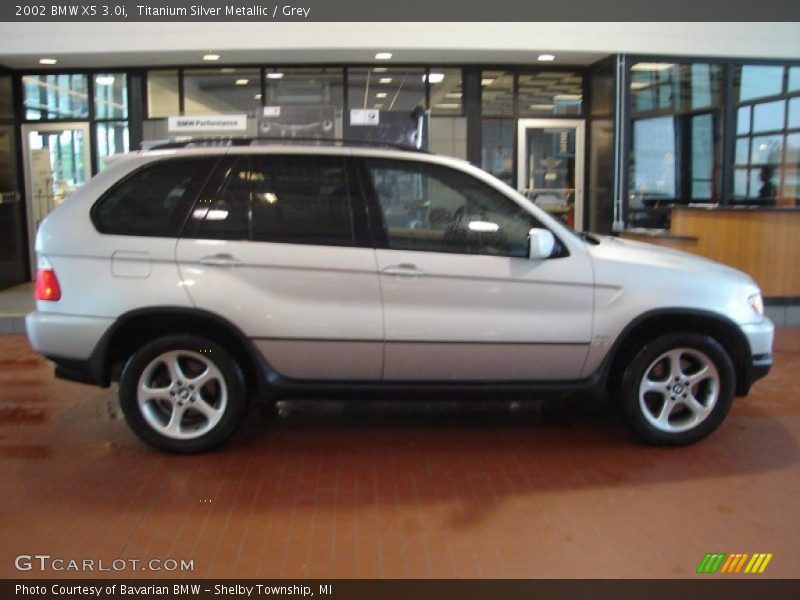 Titanium Silver Metallic / Grey 2002 BMW X5 3.0i