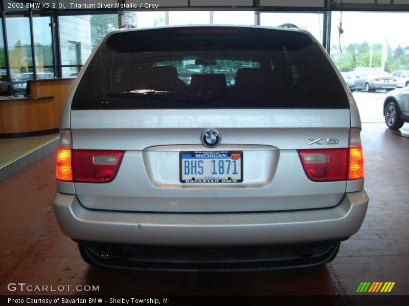 Titanium Silver Metallic / Grey 2002 BMW X5 3.0i