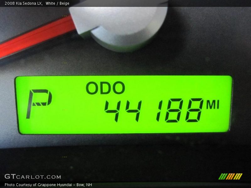 White / Beige 2008 Kia Sedona LX