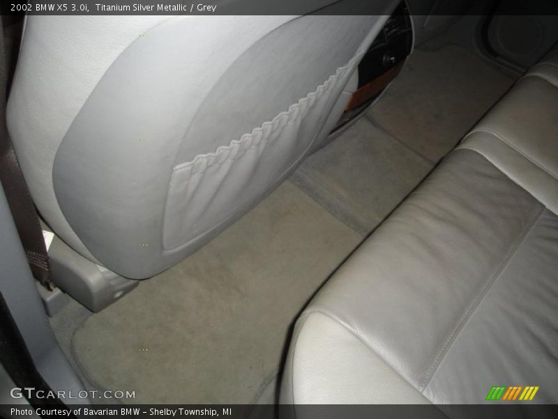 Titanium Silver Metallic / Grey 2002 BMW X5 3.0i