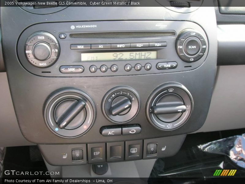 Cyber Green Metallic / Black 2005 Volkswagen New Beetle GLS Convertible