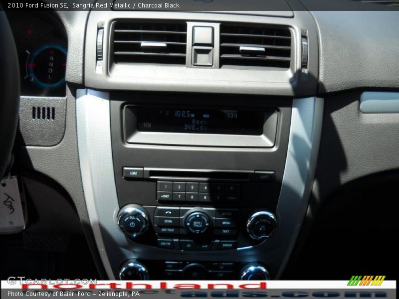 Sangria Red Metallic / Charcoal Black 2010 Ford Fusion SE