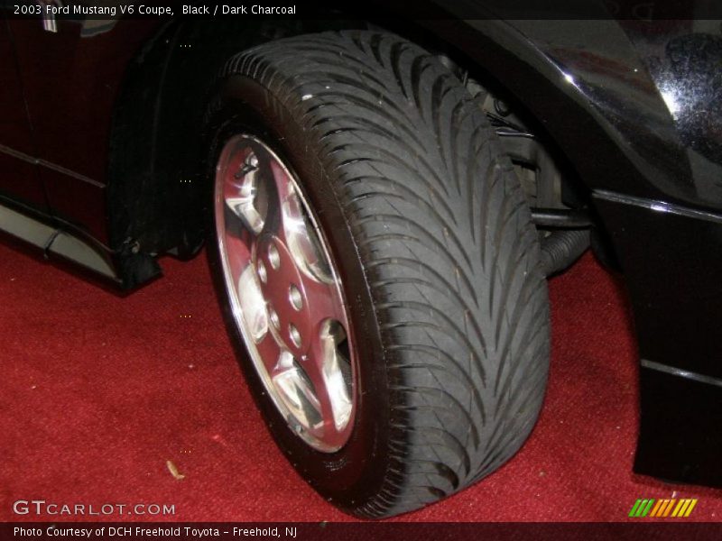 Black / Dark Charcoal 2003 Ford Mustang V6 Coupe