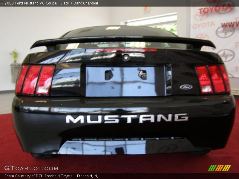 Black / Dark Charcoal 2003 Ford Mustang V6 Coupe