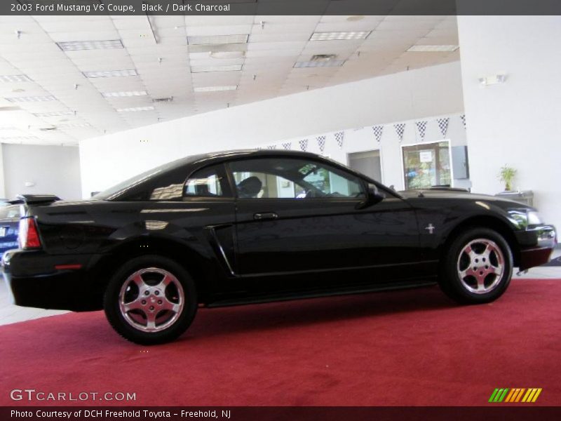 Black / Dark Charcoal 2003 Ford Mustang V6 Coupe