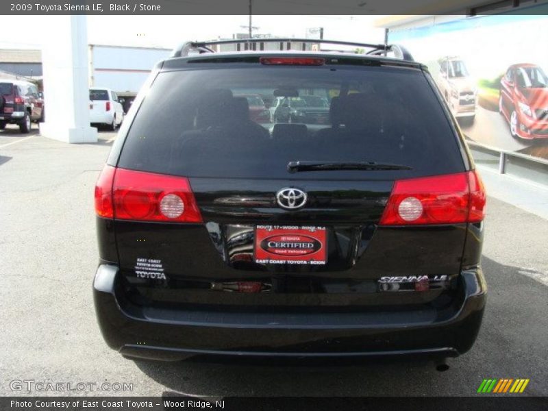 Black / Stone 2009 Toyota Sienna LE