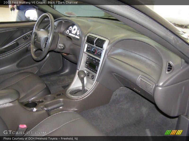 Black / Dark Charcoal 2003 Ford Mustang V6 Coupe