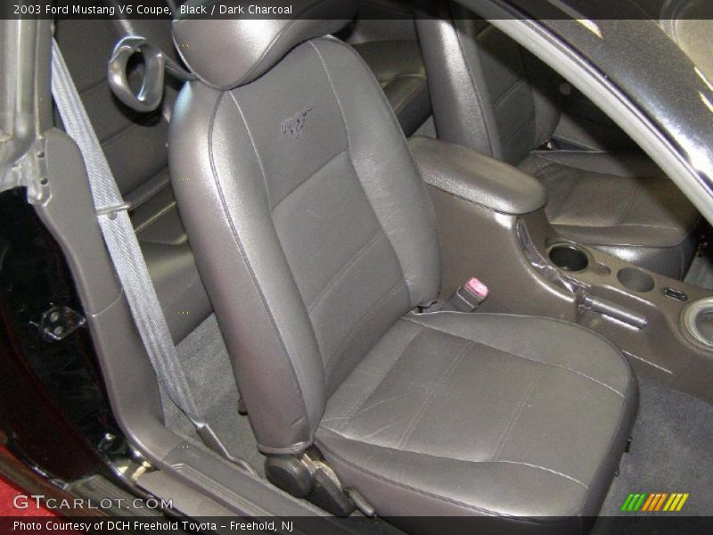 Black / Dark Charcoal 2003 Ford Mustang V6 Coupe