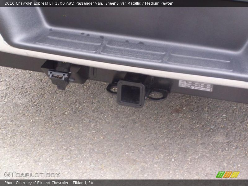 Sheer Silver Metallic / Medium Pewter 2010 Chevrolet Express LT 1500 AWD Passenger Van