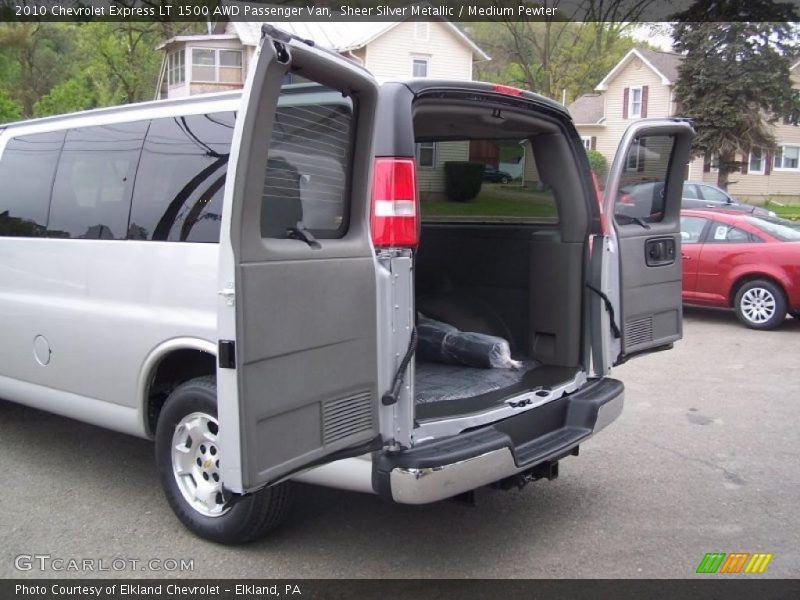 Sheer Silver Metallic / Medium Pewter 2010 Chevrolet Express LT 1500 AWD Passenger Van