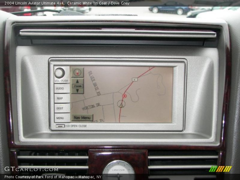 Ceramic White Tri Coat / Dove Grey 2004 Lincoln Aviator Ultimate 4x4