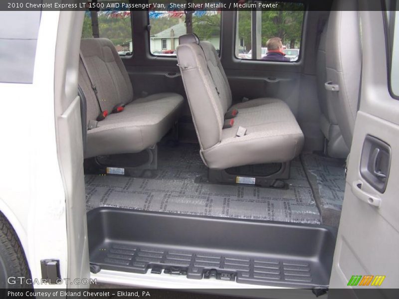 Sheer Silver Metallic / Medium Pewter 2010 Chevrolet Express LT 1500 AWD Passenger Van