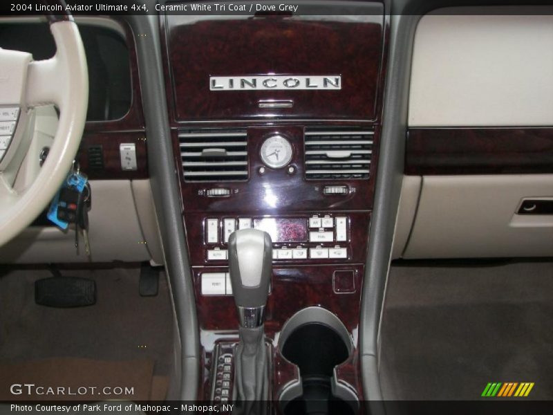 Ceramic White Tri Coat / Dove Grey 2004 Lincoln Aviator Ultimate 4x4