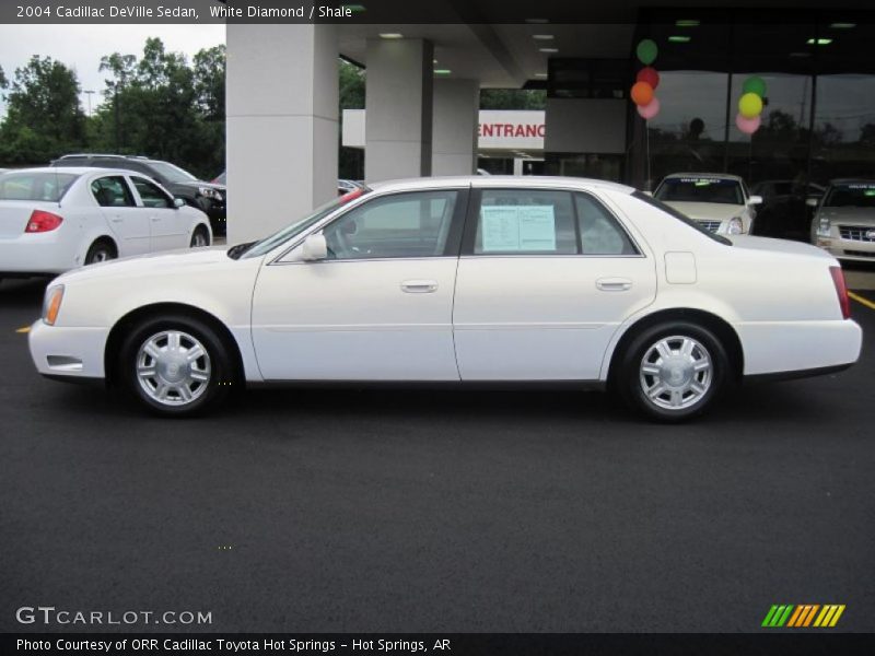 White Diamond / Shale 2004 Cadillac DeVille Sedan