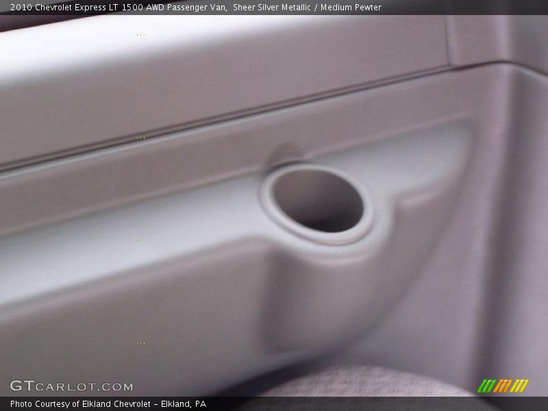 Sheer Silver Metallic / Medium Pewter 2010 Chevrolet Express LT 1500 AWD Passenger Van