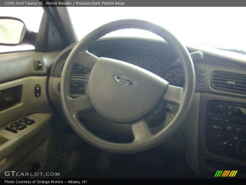 Merlot Metallic / Medium/Dark Pebble Beige 2006 Ford Taurus SE