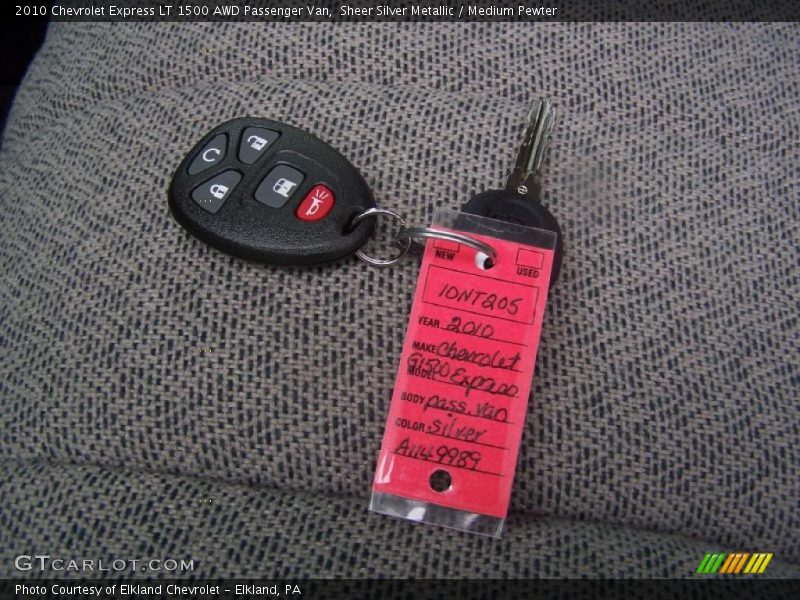 Sheer Silver Metallic / Medium Pewter 2010 Chevrolet Express LT 1500 AWD Passenger Van