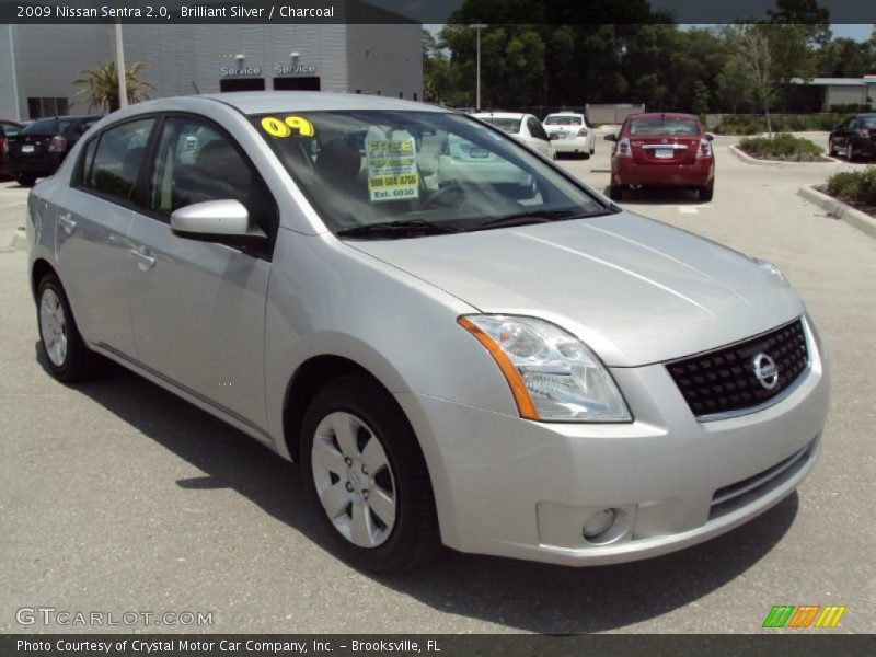 Brilliant Silver / Charcoal 2009 Nissan Sentra 2.0