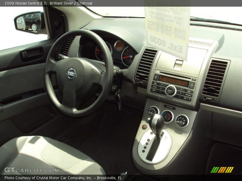Brilliant Silver / Charcoal 2009 Nissan Sentra 2.0