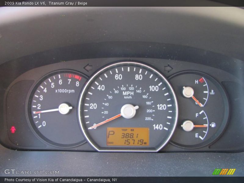 Titanium Gray / Beige 2009 Kia Rondo LX V6
