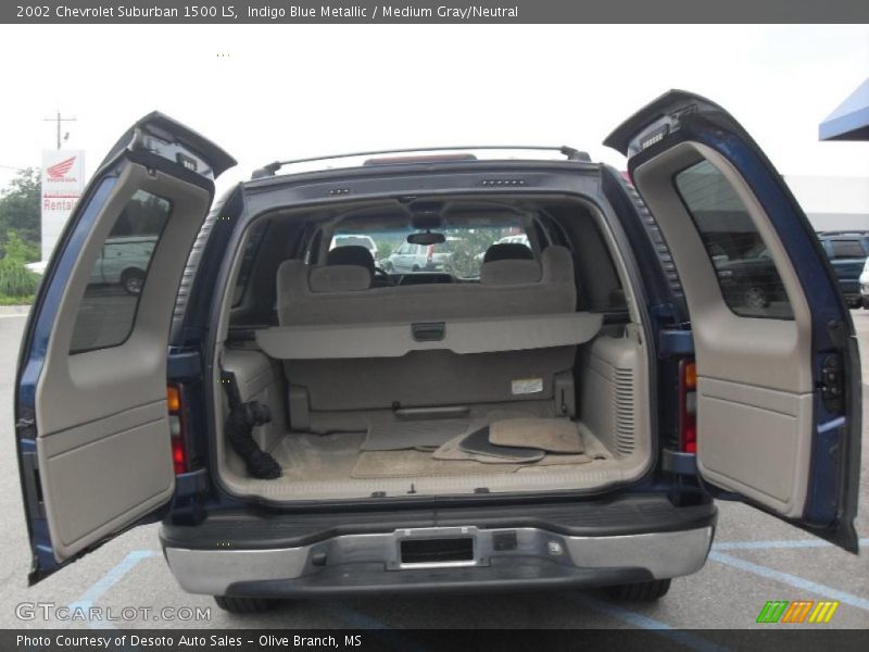 Indigo Blue Metallic / Medium Gray/Neutral 2002 Chevrolet Suburban 1500 LS