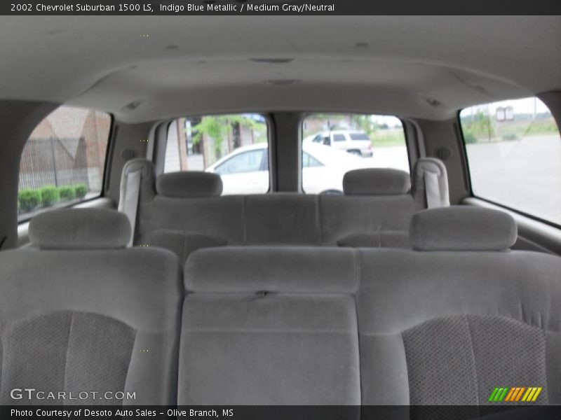 Indigo Blue Metallic / Medium Gray/Neutral 2002 Chevrolet Suburban 1500 LS